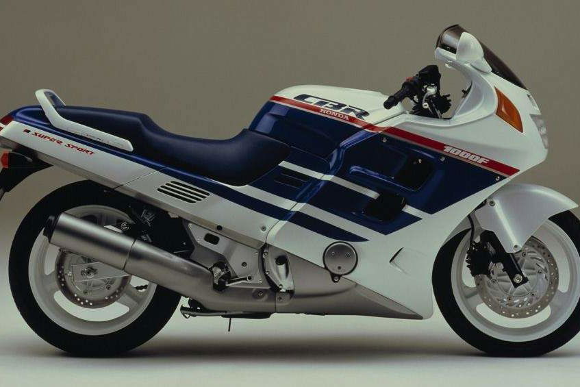 1989 Honda CBR1000F - side